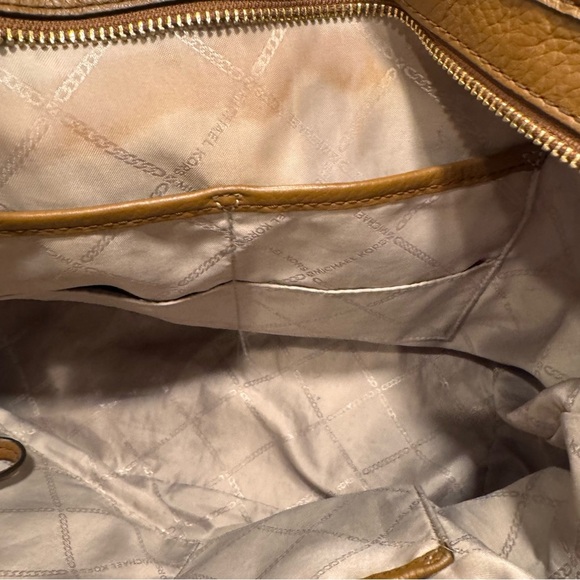 Michael Kors Aria Leather Top Zip Large Tote Handbag Tan/Brown - Picture 16 of 16